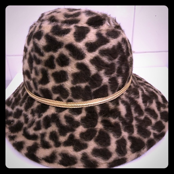 Vintage Accessories - Vintage Animal Print Hat Wool Canada 50s